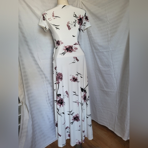 Eclipse Floral Maxi Dress in White and Pink, Size XS - Picture 2 of 3